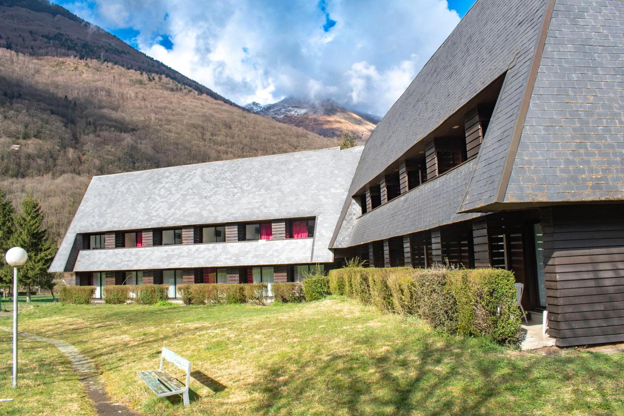 Le Village Vacances De Luz Saint Sauveur Лю-Сен-Совер Екстер'єр фото